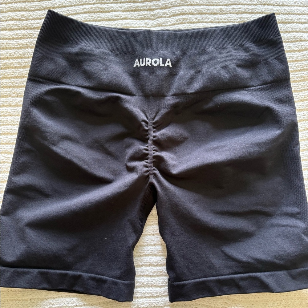 Aurola Women's Black Bike Shorts